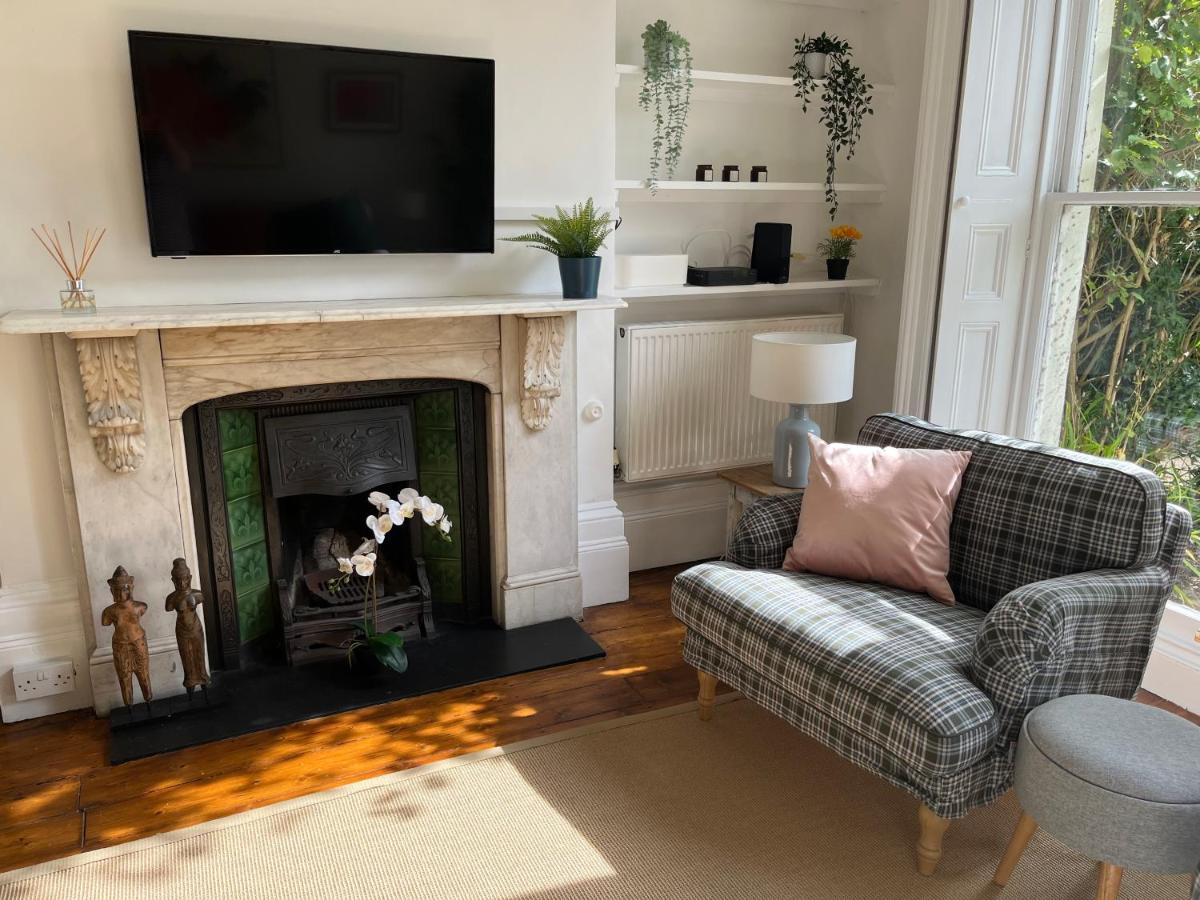 Elegant Bloomsbury Apartment In Tunbridge Wells Exterior photo